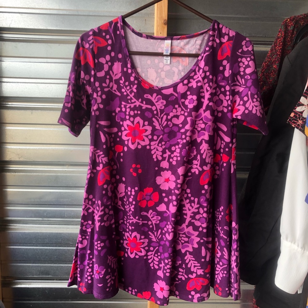 Lularoe Perfect T